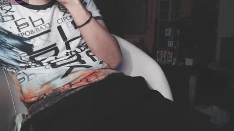 benijamin online show from November 23, 10:21 pm