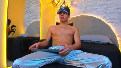 BENJAMIN online show from September 18, 11:12 am