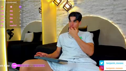 BENJAMIN online show from October 7, 3:16 pm