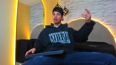 BENJAMIN online show from September 19, 11:32 am