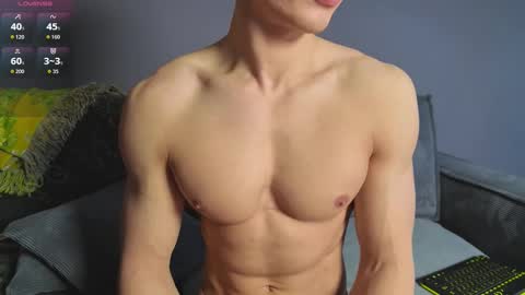 benjaminkarl02 online show from October 19, 9:12 am