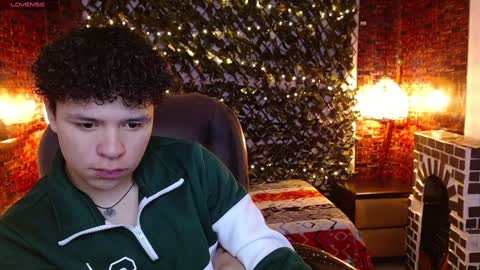 Snapshot of benjamintwink1 chatting on January 22, 7:45 pm BENJAMIN online show from January 22, 7:45 pm