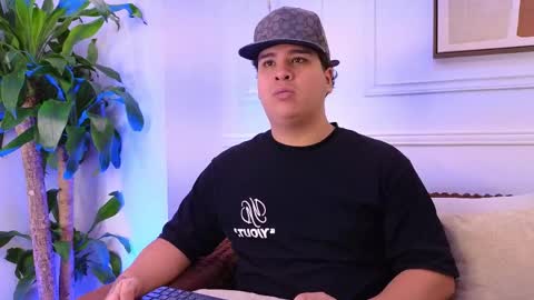 bennett_alejoo online show from March 30, 6:09 pm