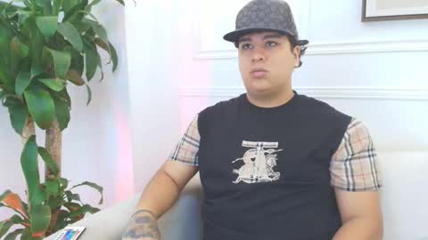 bennett_alejoo online show from December 22, 6:27 pm