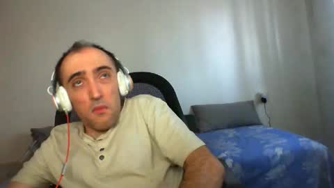 Snapshot of bentish chatting on October 18, 6:18 am bentish online show from October 18, 6:18 am