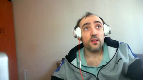 Snapshot of bentish chatting on January 27, 8:18 am bentish online show from January 27, 8:18 am