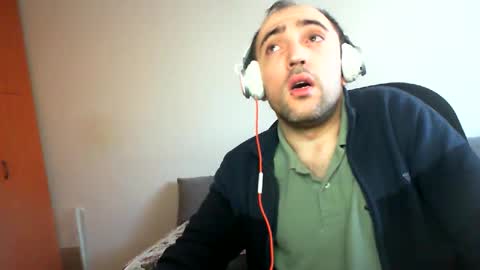 Snapshot of bentish chatting on January 23, 6:39 am bentish online show from January 23, 6:39 am