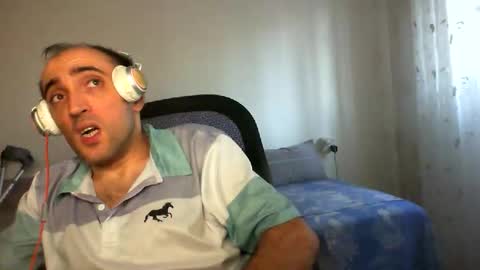 Snapshot of bentish chatting on September 30, 1:47 pm bentish online show from September 30, 1:47 pm