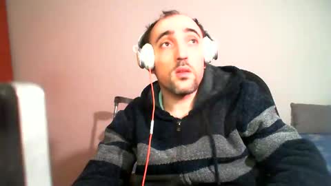 Snapshot of bentish chatting on February 8, 3:10 pm bentish online show from February 8, 3:10 pm
