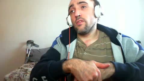 Snapshot of bentish chatting on December 26, 8:07 am bentish online show from December 26, 8:07 am