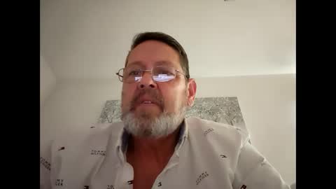 Snapshot of bigal9816192 chatting on December 19, 5:18 pm bigal9816192 online show from December 19, 5:18 pm
