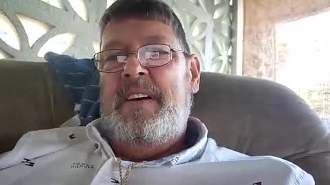 Snapshot of bigal9816192 chatting on October 10, 4:23 pm bigal9816192 online show from October 10, 4:23 pm