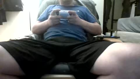 Snapshot of bigbagz2021 chatting on January 8, 1:21 am BigBagz online show from January 8, 1:21 am