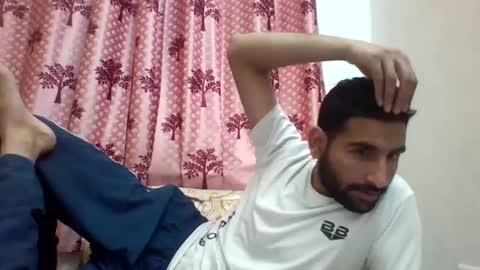 akash online show from February 19, 9:06 am