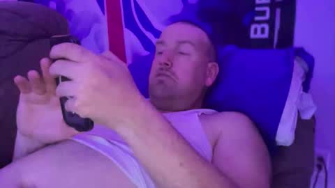 bigcocksuckingslut online show from April 21, 1:08 am