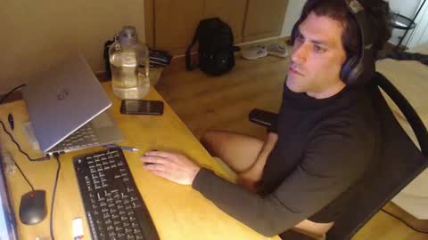 bigcok35spain online show from March 5, 11:49 pm