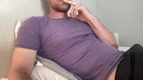 Snapshot of bigcollegecock69690 chatting on February 25, 5:47 pm bigcollegecock69690 online show from February 25, 5:47 pm