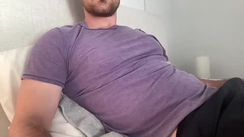 Snapshot of bigcollegecock69690 chatting on January 7, 7:17 pm bigcollegecock69690 online show from January 7, 7:17 pm