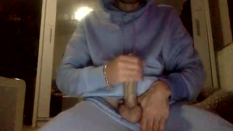 bigdickdangles472924 online show from October 27, 1:30 am