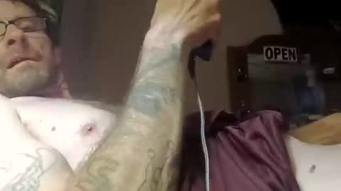 bigdickguy69690 online show from April 14, 7:30 am