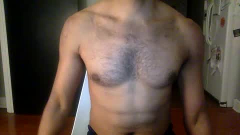 Snapshot of biggie216168 chatting on February 20, 2:18 am biggie216168 online show from February 20, 2:18 am