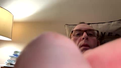 biggloves4bighands online show from January 18, 12:01 am