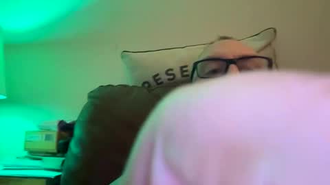 biggloves4bighands online show from October 25, 10:44 pm