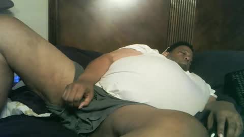 Snapshot of biggyscorpio chatting on December 13, 10:30 am biggyscorpio online show from December 13, 10:30 am