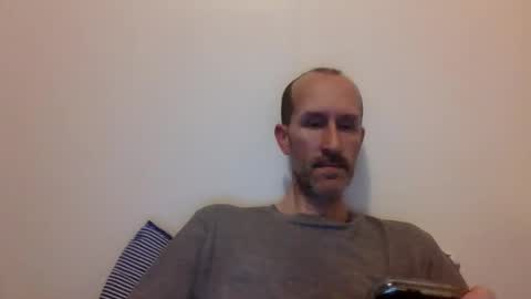 Snapshot of bighugemouthful chatting on March 1, 2:59 am Chaz online show from March 1, 2:59 am