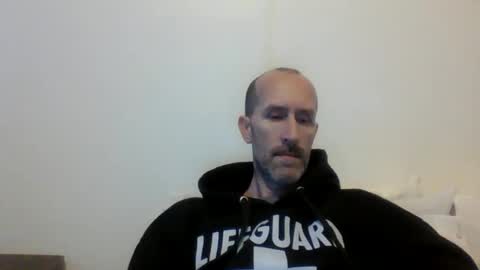 Snapshot of bighugemouthful chatting on December 7, 3:58 am Chaz online show from December 7, 3:58 am