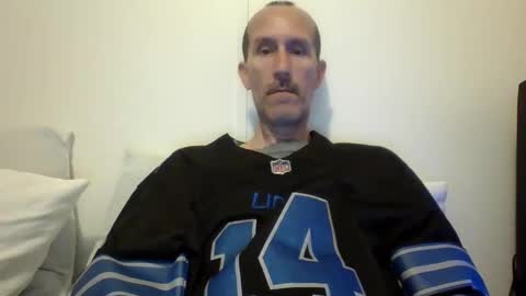 Snapshot of bighugemouthful chatting on September 24, 1:49 am Chaz online show from September 24, 1:49 am