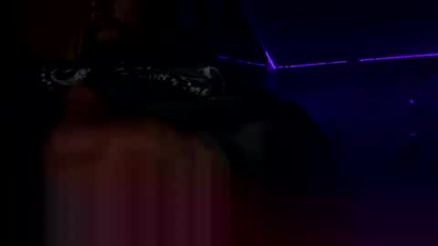 bigjames1014 online show from April 6, 5:41 am