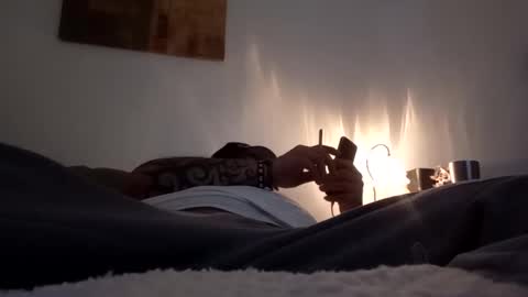 biglk324645168 online show from February 2, 7:57 pm