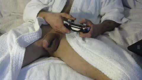 Snapshot of bigreallover chatting on December 21, 10:39 am ...... online show from December 21, 10:39 am