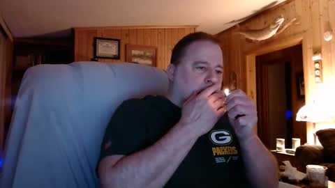 Snapshot of bigthicksatisfying2 chatting on December 10, 3:41 am bigthicksatisfying2 online show from December 10, 3:41 am