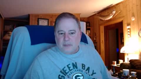 Snapshot of bigthicksatisfying2 chatting on February 15, 3:42 am bigthicksatisfying2 online show from February 15, 3:42 am