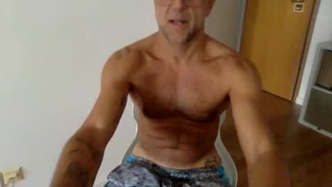 Snapshot of bigvega79 chatting on October 3, 10:53 am bigvega79 online show from October 3, 10:53 am