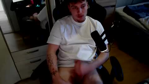 nico online show from April 1, 3:42 pm