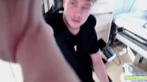 nico online show from April 8, 7:41 am