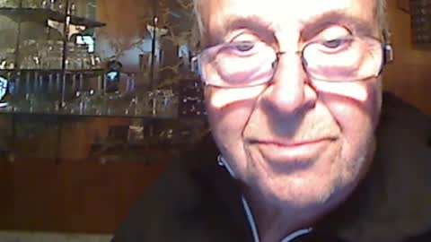 Snapshot of bill_25061 chatting on October 20, 6:01 pm bill_25061 online show from October 20, 6:01 pm