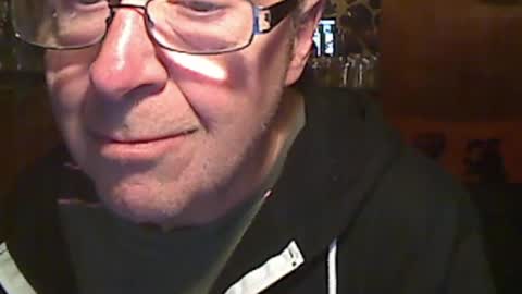 Snapshot of bill_25061 chatting on October 17, 12:14 am bill_25061 online show from October 17, 12:14 am