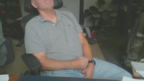 billp750876 online show from July 18, 9:31 pm