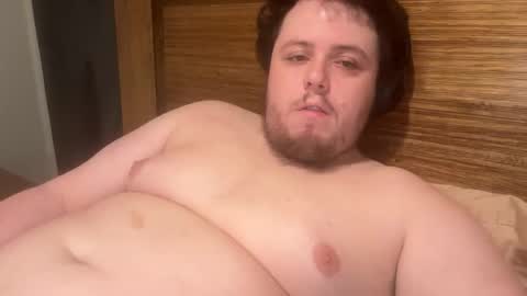 Snapshot of bisexualchubbyboy chatting on March 4, 5:32 am james online show from March 4, 5:32 am