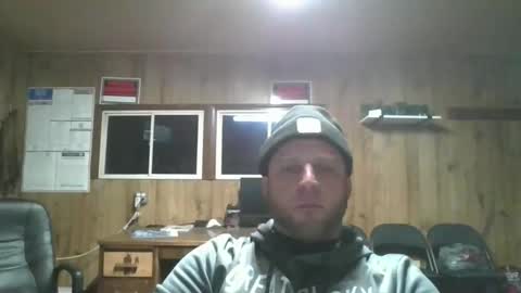 bjhancock_28 online show from December 1, 9:51 pm