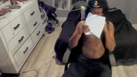 Plant Base Streamers From Pennsylvania online show from December 5, 12:29 am