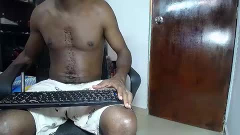 Snapshot of black_diamond_t chatting on January 20, 11:13 am Black Diamond online show from January 20, 11:13 am