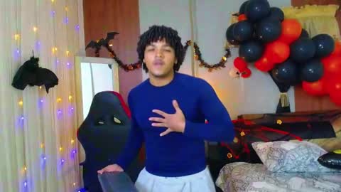 black_king_241 online show from October 30, 4:36 am