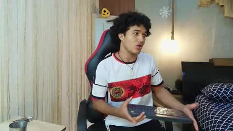 black_king_241 online show from February 25, 3:40 am