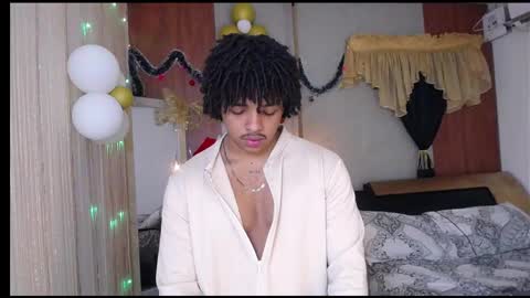 black_king_241 online show from December 21, 5:26 am