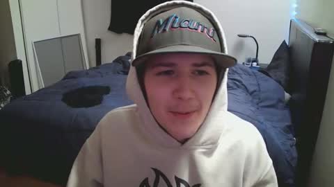 Marlon online show from December 16, 11:12 pm